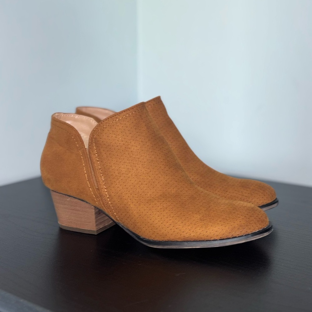 Women's Tan Ankle Boots